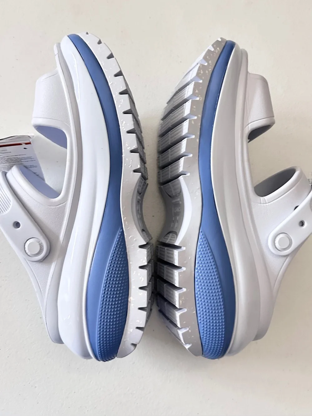 CROCS UNISEX White Platform Dual-Strap Slide Sandals with Blue Trim Size M8 W10